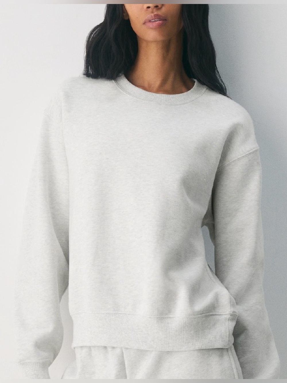 Aritzia Cozy Fleece TNA Sweatfleece Perfect Fit Crew Sweatshirt White Medium